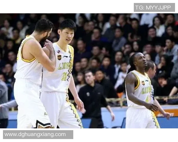 武汉网球队以62分领跑冠军赛积分榜展现强劲实力