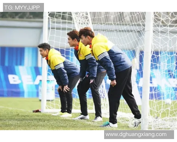 足球明星卡卡精彩直播回顾与球迷互动分享活动全记录 足球明星卡卡精彩直播回顾与球迷互动分享活动全记录